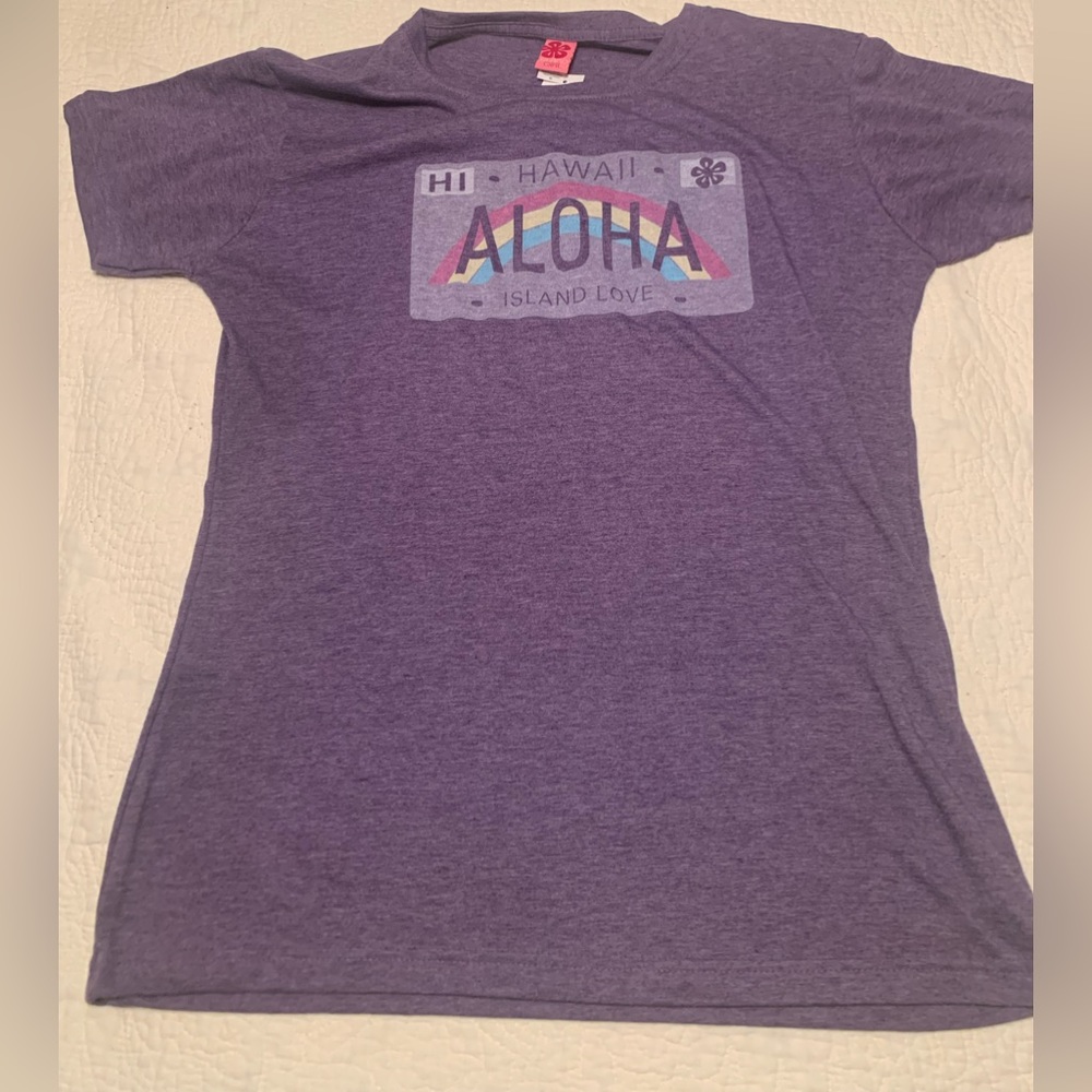 New island girl tee shirt. Hawaii